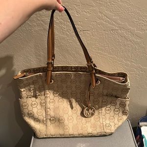 Michael Kors Women's Jet Set Item East West Top Zip Tote